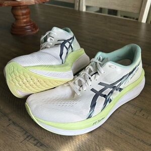 Men’s Asics Magic Speed 4 Size 11